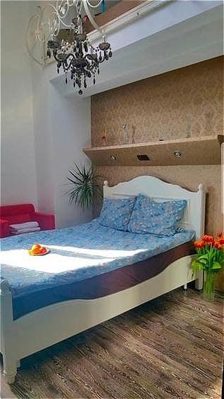 Apartament cu 3 camere decomandat, mobilat în Moșilor