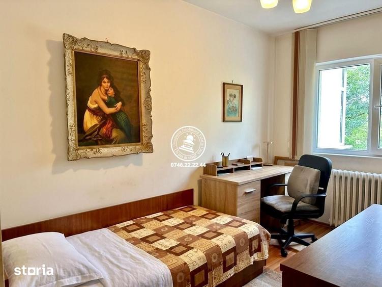 Apartament cu 3 camere decomandat în Central