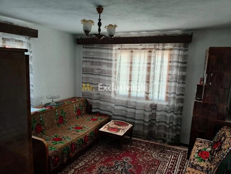 Casă cu Teren 7661 Mp în Șomănești