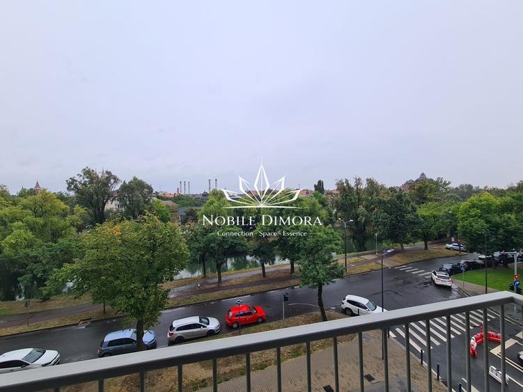 Apartament cu 3 camere semidecomandat, mobilat în Take Ionescu