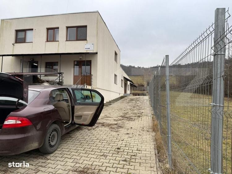 Spațiu comercial, de 318 mp, în Central
