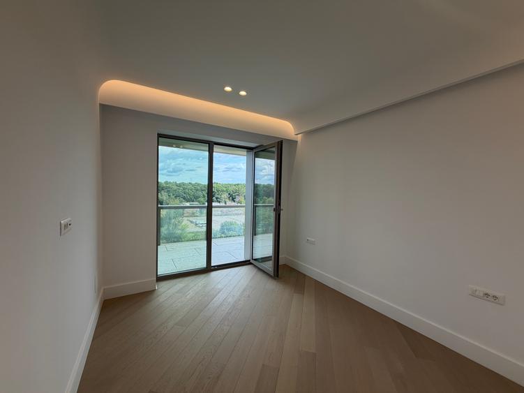 Apartament cu 3 camere decomandat în Iancu Nicolae