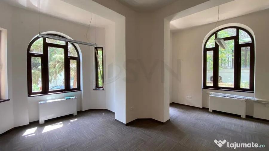 Casă cu 4 camere cu Teren 368 Mp în Armeneasca