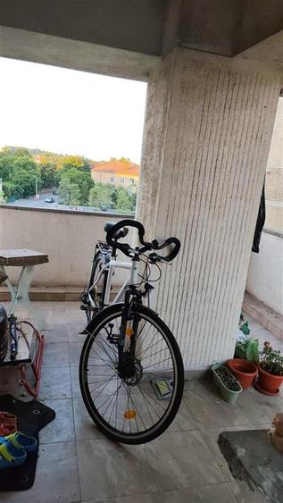 Apartament cu 2 camere decomandat, mobilat în Centru Civic