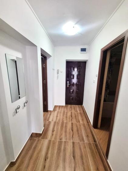Garsonieră decomandată, mobilată în Calea Călărașilor
