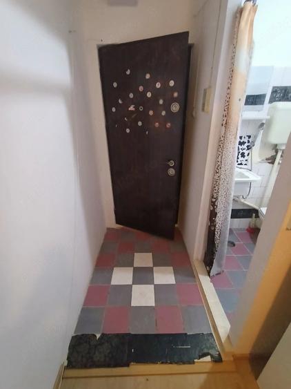 Chiar in Complexul Studen?esc,15 mp, Libera,Etajul 1,De Vazut,160 E Fix - 10