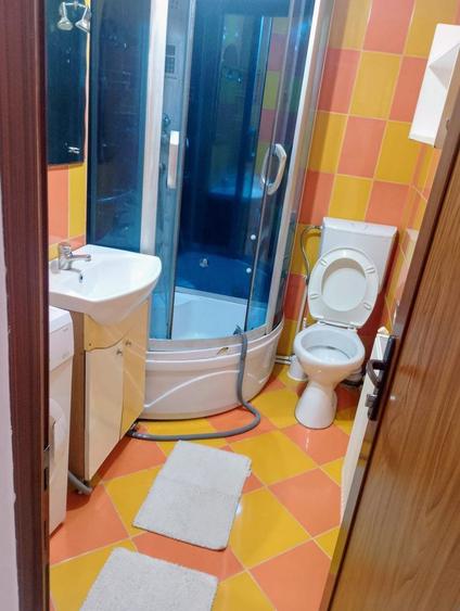 Inchiriez apartament 2 camere decomandat - 3