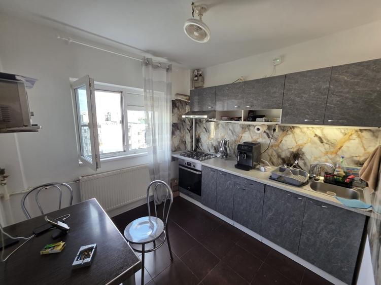 Apartament 3 Camere | Lujerului | Decomanat | Balcon | 2 Bai |Anvelopat | Metrou - 11