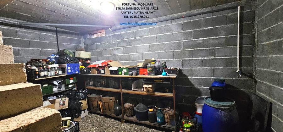 Casă cu 6 camere cu Teren 1059 Mp în Exterior Sud