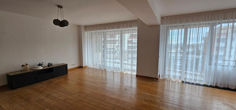 Apartament cu 4 camere decomandat, mobilat în Barbu Văcărescu