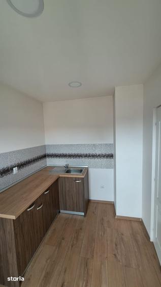 De inchiriat apartament nemobilat pt birou sau locuit Coposu 18A 50mp - 1