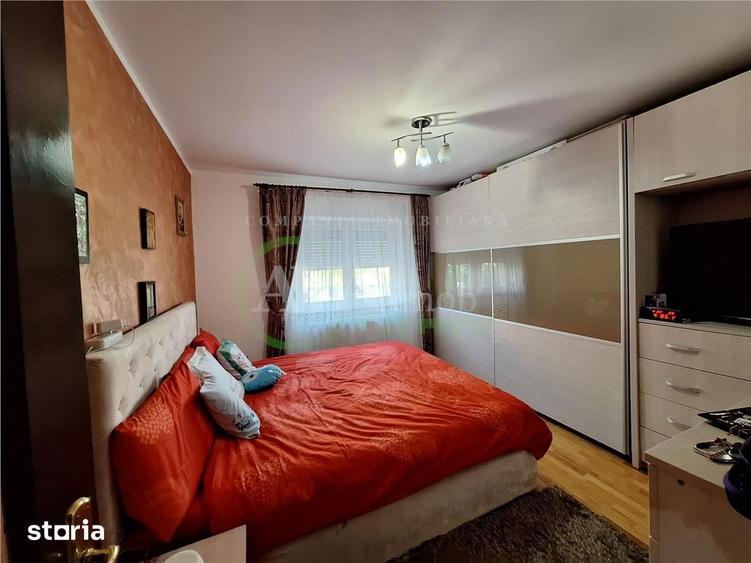Apartament cu 4 camere decomandat în Dămienești