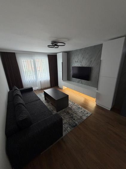 Apartament cu 2 camere decomandat în Tudor