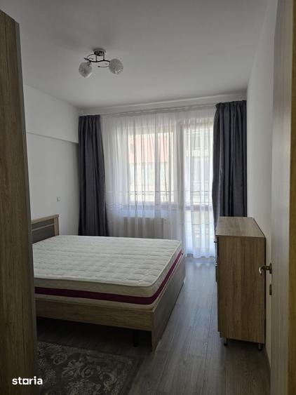 Apartament cu 2 camere semidecomandat în Berceni