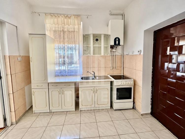 Apartament cu 3 camere decomandat în Piața Cluj