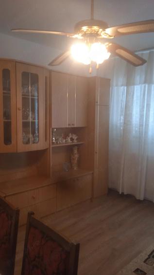 Apartament cu 2 camere decomandat în Micro 20