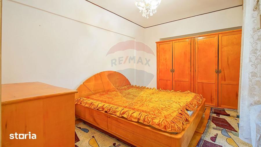 Apartament cu 4 camere decomandat, mobilat în Vlahuță