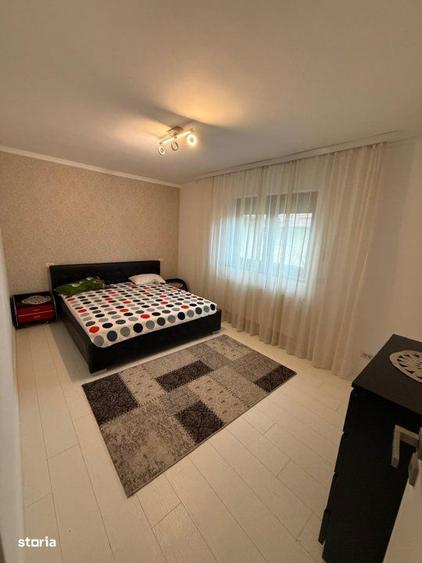Casă cu 5 camere cu Teren 300 Mp în Chiajna