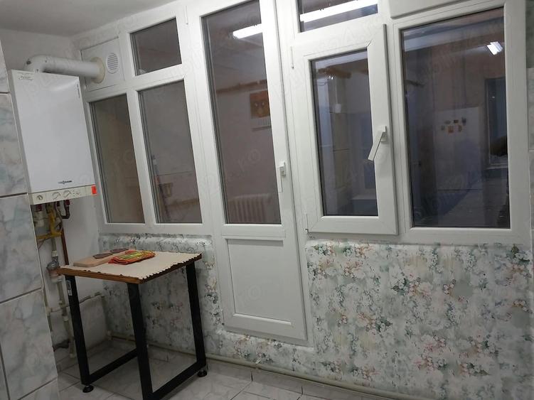Apartament cu 3 camere decomandat în Ultracentral