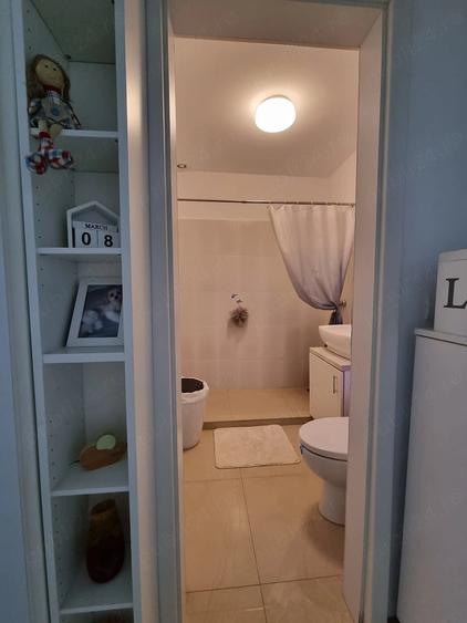 Apartament cu 2 camere semidecomandat în Pajura
