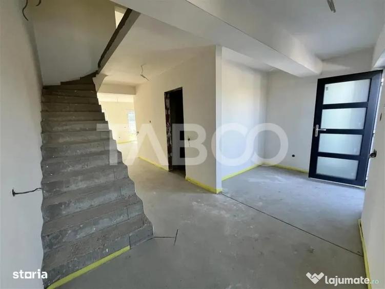 Casă cu 4 camere cu Teren 600 Mp în Piața Cluj