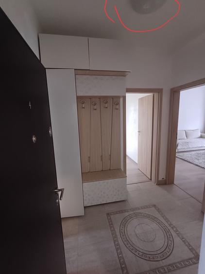 Apartament cu 2 camere decomandat în Tractorul