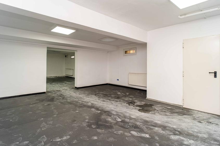 Spațiu comercial, de 311 mp, în Cug