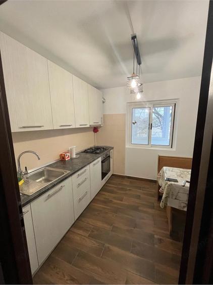 Apartament cu 2 camere decomandat în Brâncoveanu