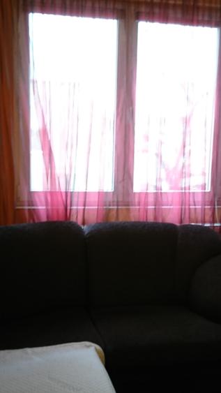 Apartament cu 3 camere semidecomandat în Basarab