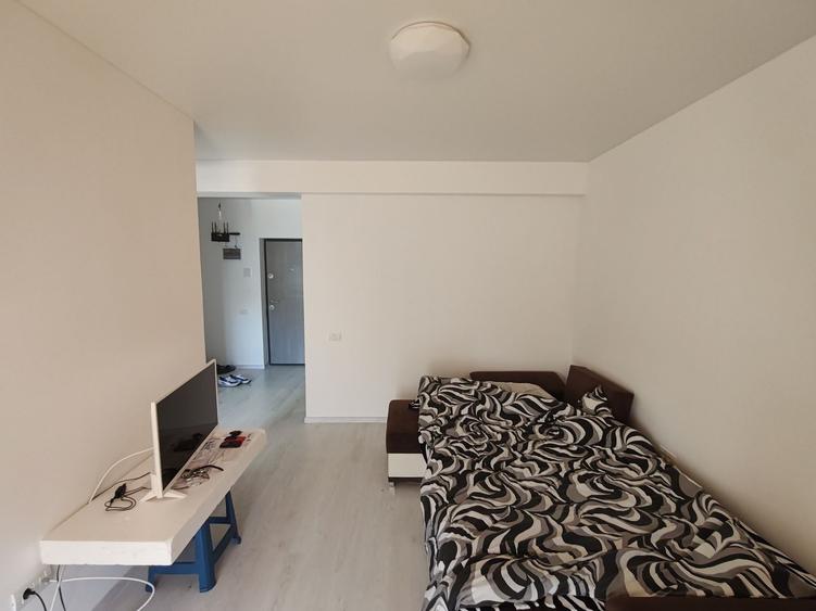 Garsonieră decomandată în Central