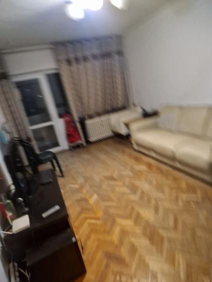 Apartament cu 3 camere decomandat în Bucur Obor