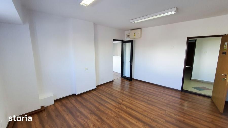 Spațiu comercial, de 525 mp, în Centrul Civic