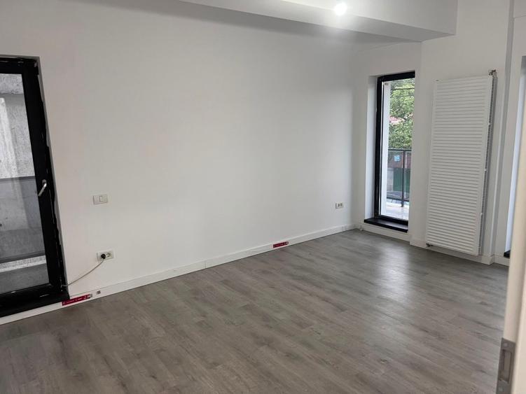 Apartament cu 2 camere decomandat, mobilat în Rahova