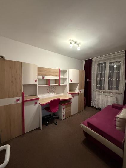 Apartament cu 4 camere în Central