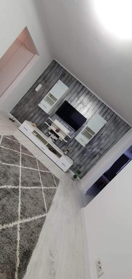 Apartament cu 2 camere semidecomandat în Drumul Taberei