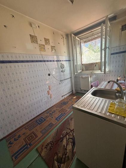 Apartament cu 2 camere decomandat în Drumul Taberei