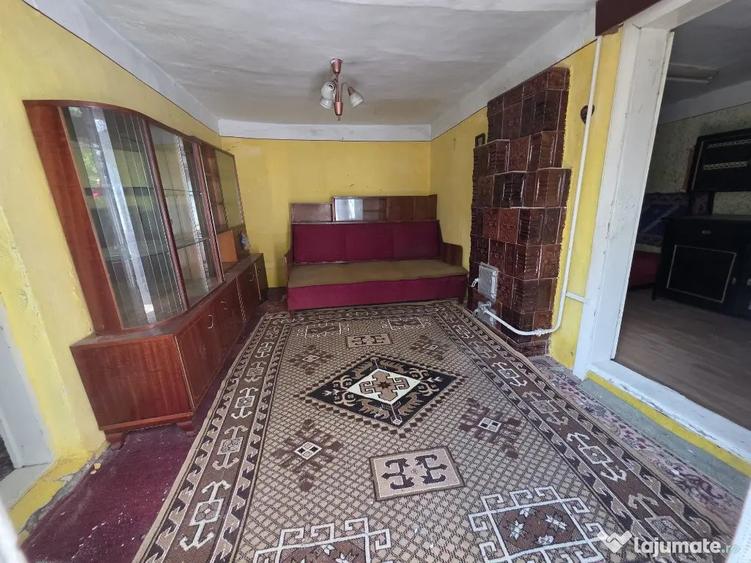 Casă cu 3 camere cu Teren 90 Mp în Barieră