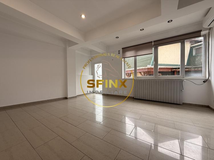 Apartament cu 4 camere decomandat în Dacia