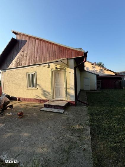 Casă cu 3 camere cu Teren 400 Mp în Hănțești