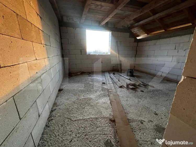 Casă cu 4 camere cu Teren 700 Mp în Central