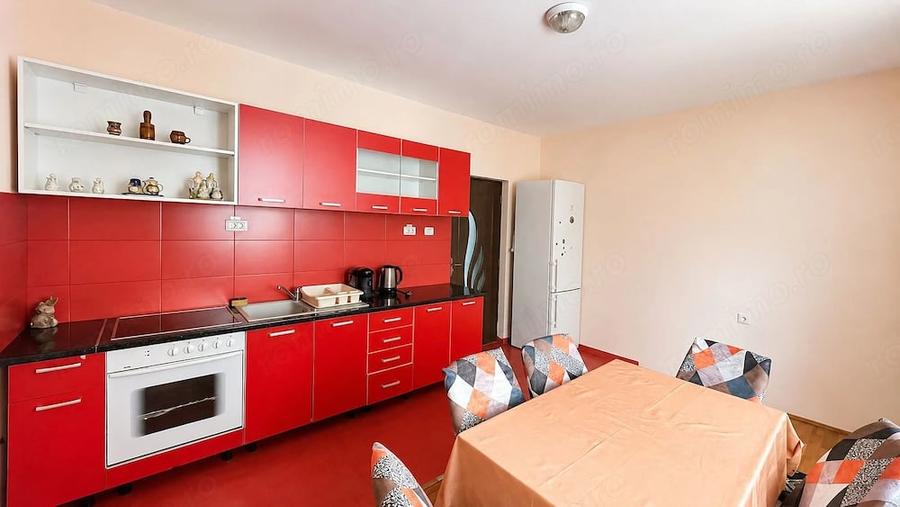 Apartament cu 2 camere decomandat în Girocului