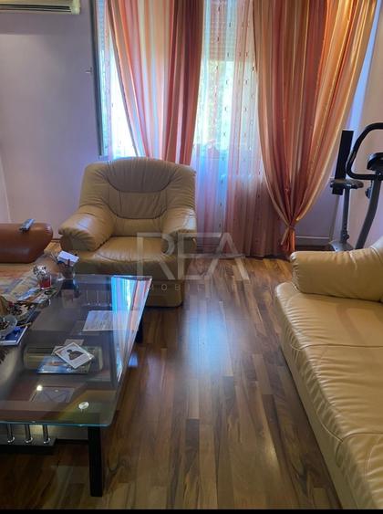 Apartament cu 3 camere semidecomandat, mobilat în 1 Decembrie 1918
