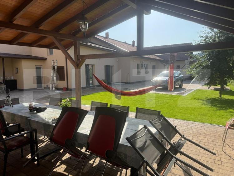 Casă individuală cu 5 camere cu Canalizare în Gherla