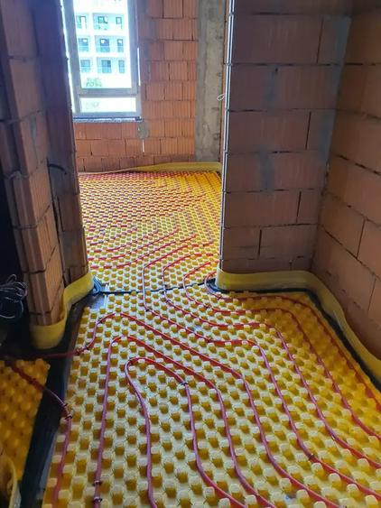 Apartament cu 2 camere decomandat în Ozana
