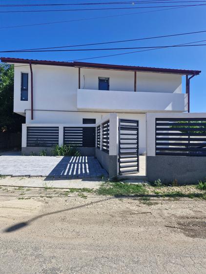 Duplex cu 5 camere cu Teren 250 Mp în Tunari