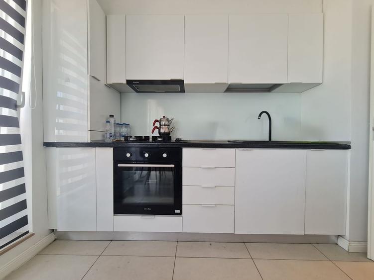 Apartament cu 3 camere semidecomandat în Ștefăneștii de Jos