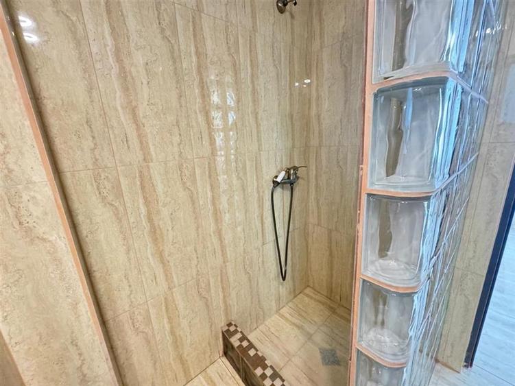 Apartament cu 2 camere semidecomandat, mobilat în Exterior Est