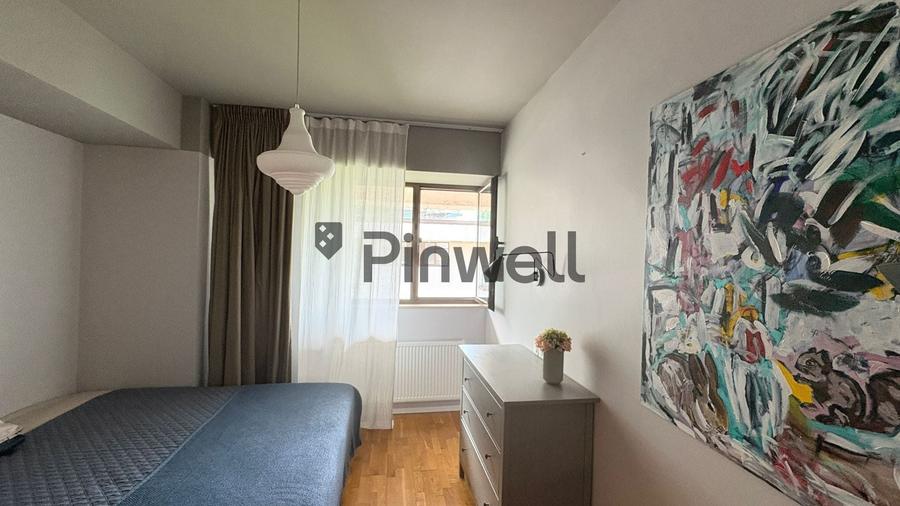Apartament cu 3 camere semidecomandat, mobilat în Nord