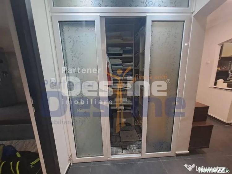 Apartament cu 3 camere decomandat în Galata