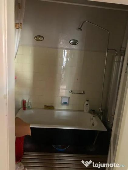 Casă cu 3 camere în Central